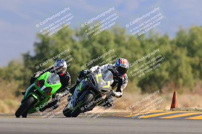 media/Nov-06-2022-SoCal Trackdays (Sun) [[208d2ccc26]]/Turn 7 Set 1 (1050am)/